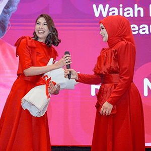 Dato Siti Nurhaliza Lancarkan Produk Baru, Rita Nadira Sebagai Duta
